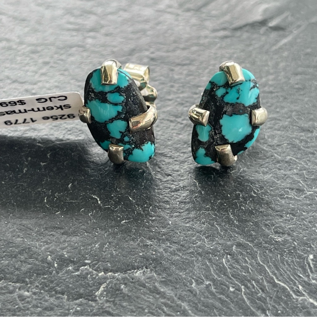 One Of A Kind Natural Kingman Turquoise 9.17 Carats And Silver Earrings